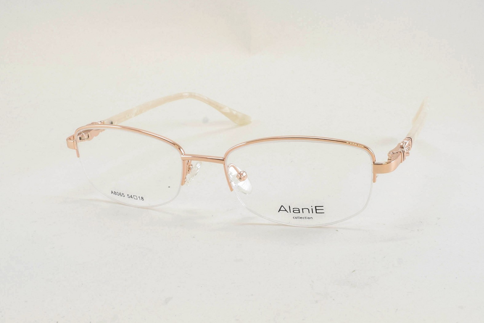 ALANIE 8065 C1