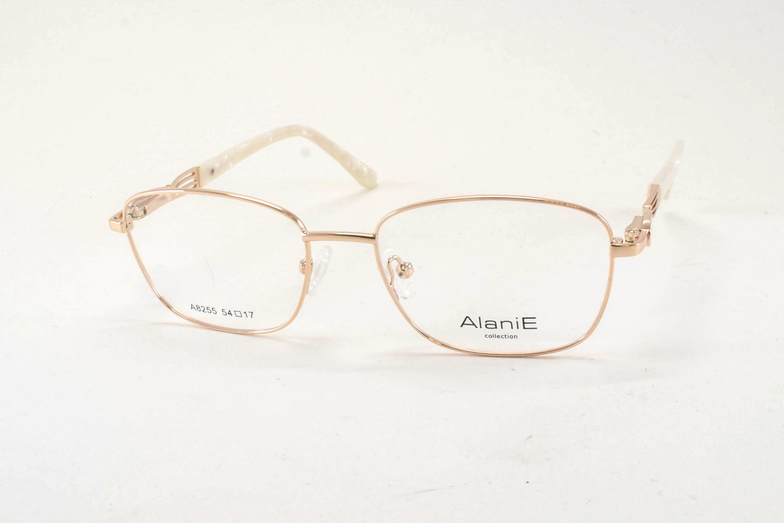 ALANIE 8255 C1